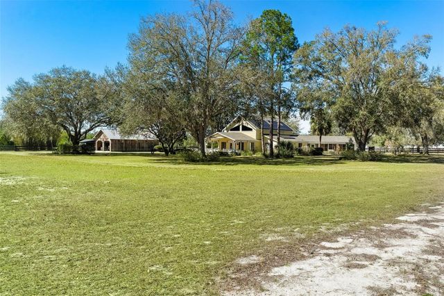 1636 LAKE ELLA ROAD, Fruitland Park, FL 34731