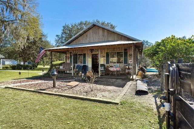 1636 LAKE ELLA ROAD, Fruitland Park, FL 34731