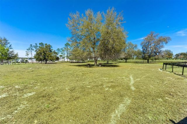 1636 LAKE ELLA ROAD, Fruitland Park, FL 34731