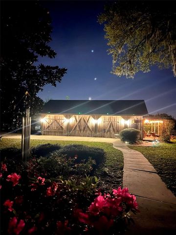 1636 LAKE ELLA ROAD, Fruitland Park, FL 34731