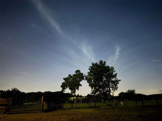 1636 LAKE ELLA ROAD, Fruitland Park, FL 34731