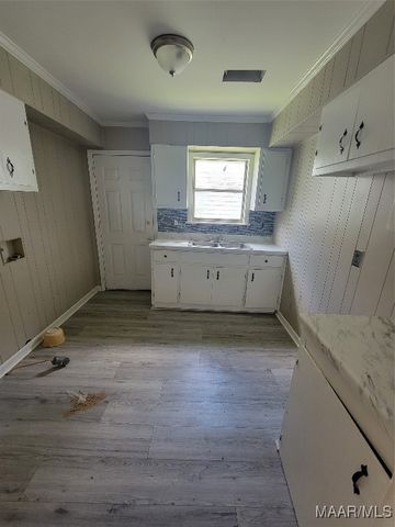 1419 Keller Avenue, Selma, AL 36703