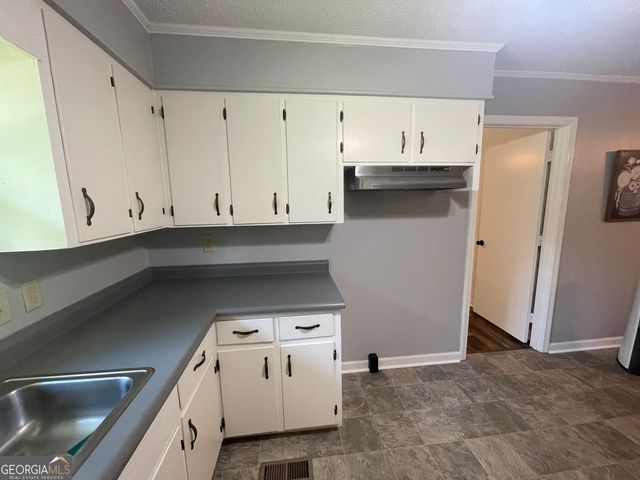 16067 Highway 59, Carnesville, GA 30521
