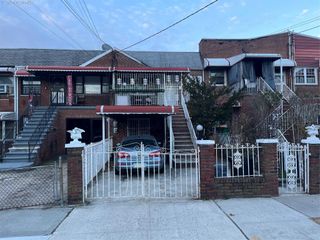 1060 E 105th Street, Brooklyn, NY 11236