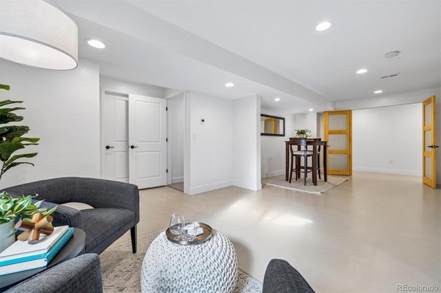 19056 W 94th Avenue, Arvada, CO 80007