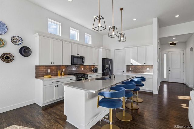 19056 W 94th Avenue, Arvada, CO 80007