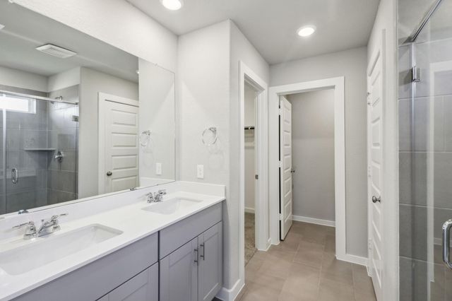 2046 West Darlington Oak Court, Conroe, TX 77304