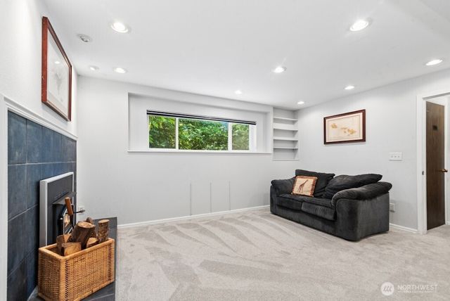 26910 SE 154th Place, Issaquah, WA 98027