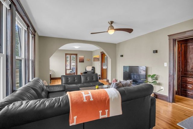 113 May St, Worcester, MA 01602