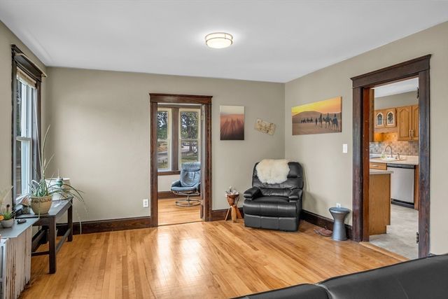 113 May St, Worcester, MA 01602