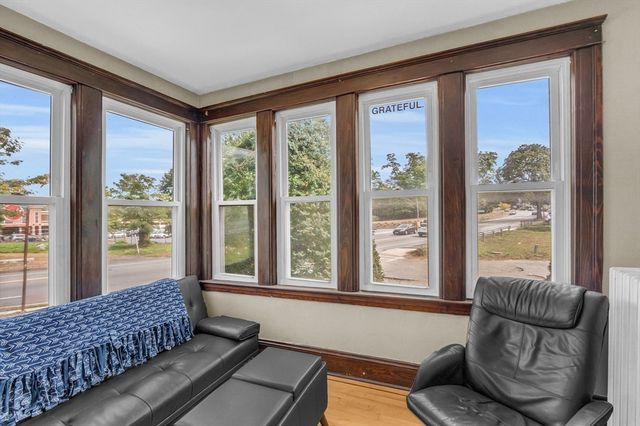 113 May St, Worcester, MA 01602