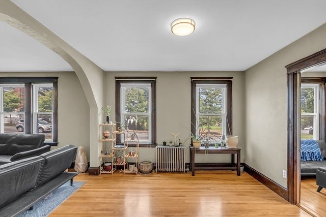 113 May St, Worcester, MA 01602