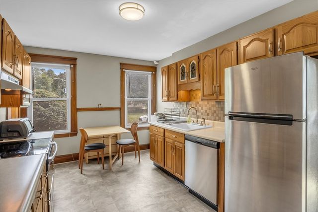 113 May St, Worcester, MA 01602