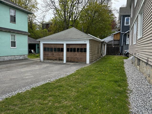 113 May St, Worcester, MA 01602
