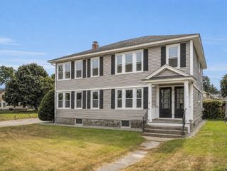 113 May St, Worcester, MA 01602