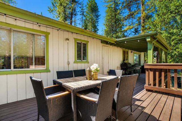 5690 Lupin Ln, Pollock Pines, CA 95726