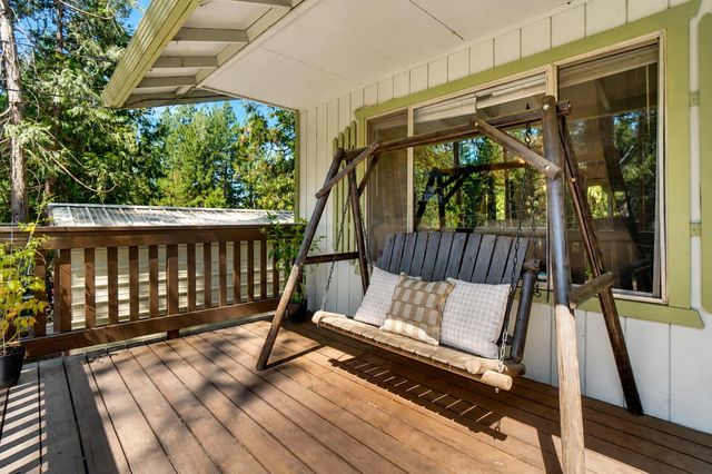 5690 Lupin Ln, Pollock Pines, CA 95726