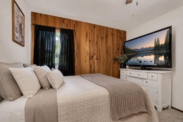 5690 Lupin Ln, Pollock Pines, CA 95726