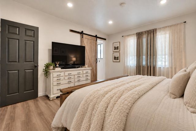 5690 Lupin Ln, Pollock Pines, CA 95726