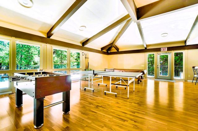 5690 Lupin Ln, Pollock Pines, CA 95726