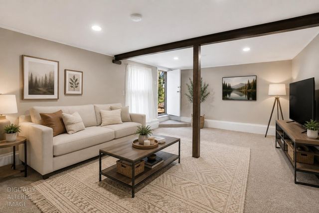 5690 Lupin Ln, Pollock Pines, CA 95726