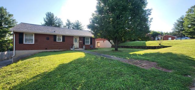3011 Ferncliff AVE, Roanoke, VA 24017