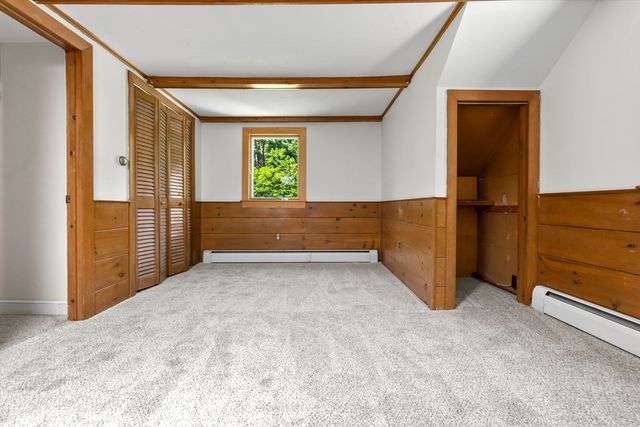 10 Standley St, Beverly, MA 01915