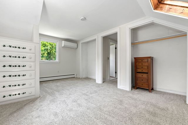 10 Standley St, Beverly, MA 01915