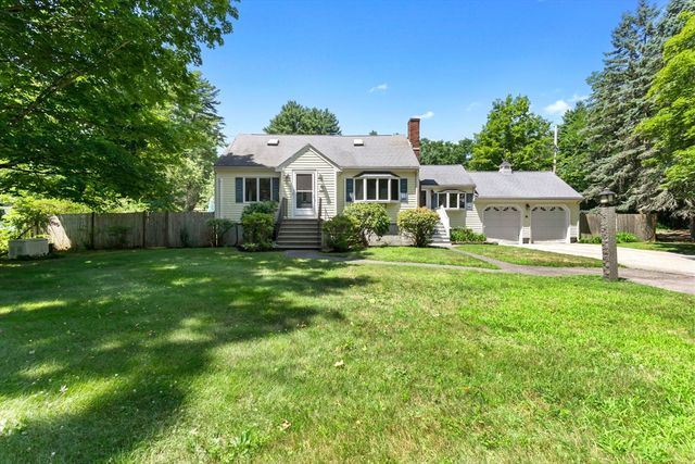 10 Standley St, Beverly, MA 01915