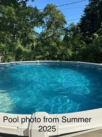 10 Standley St, Beverly, MA 01915