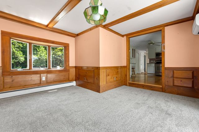 10 Standley St, Beverly, MA 01915
