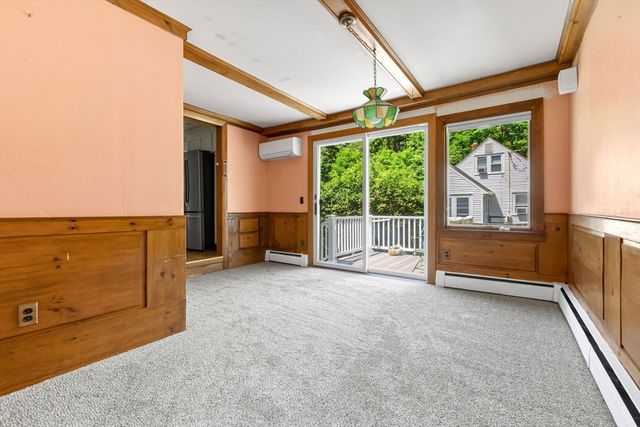 10 Standley St, Beverly, MA 01915