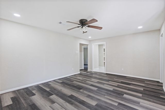 10613 Chadwick Street, Houston, TX 77029