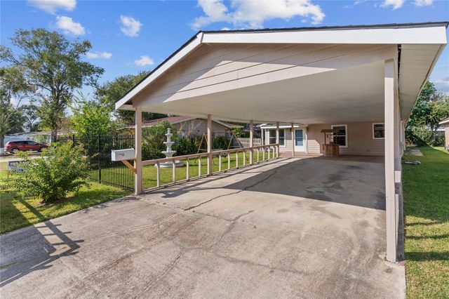 10613 Chadwick Street, Houston, TX 77029