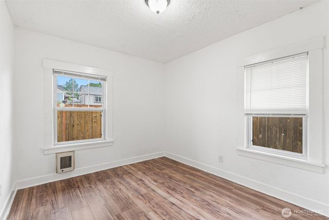 3561 E M Street, Tacoma, WA 98404