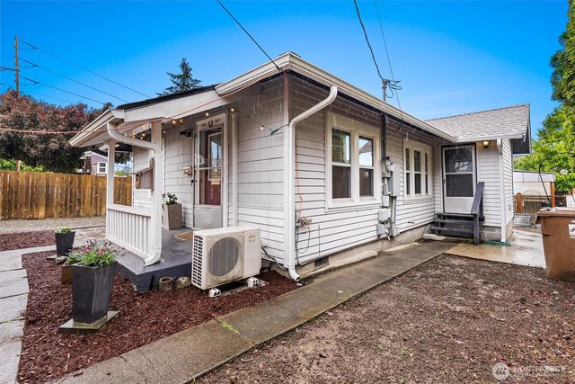 3561 E M Street, Tacoma, WA 98404