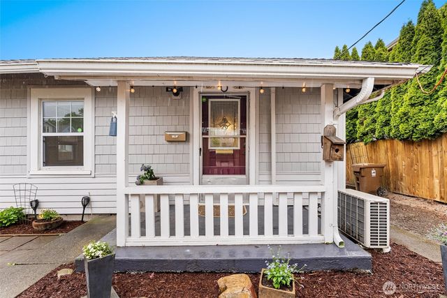 3561 E M Street, Tacoma, WA 98404