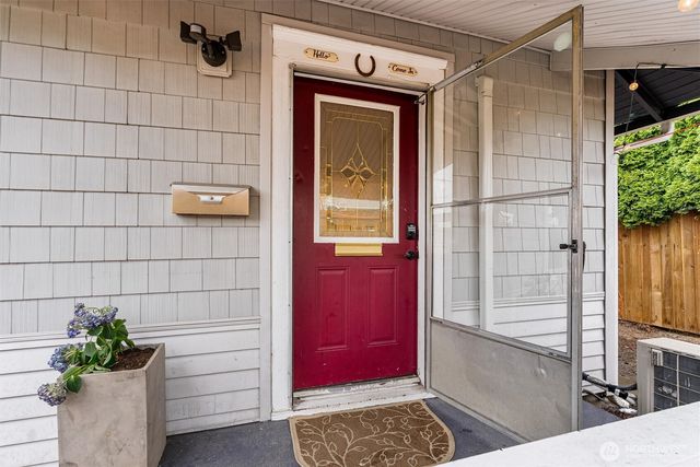 3561 E M Street, Tacoma, WA 98404