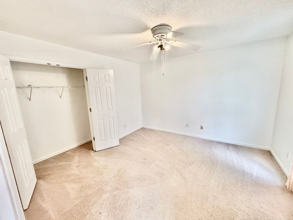Image 22 of property listing at 1409 Plum Avenue, Mt Vernon, IL 62864