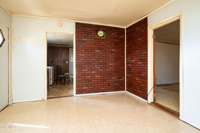 219 Old Siam Road, Elizabethton, TN 37643