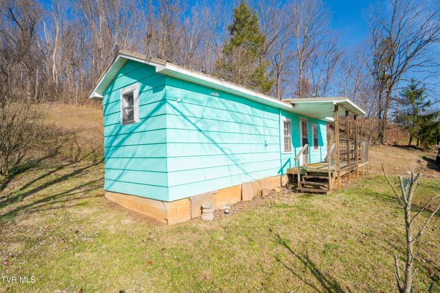 219 Old Siam Road, Elizabethton, TN 37643