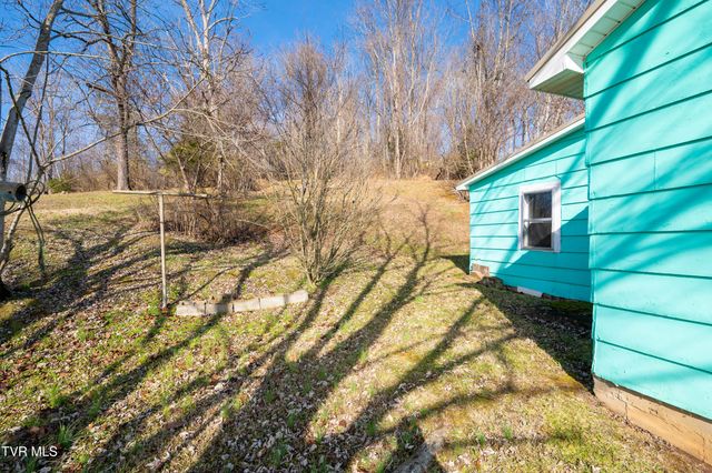 219 Old Siam Road, Elizabethton, TN 37643