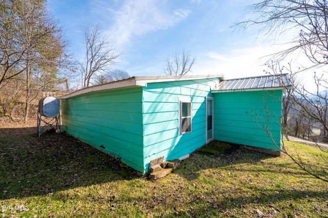 219 Old Siam Road, Elizabethton, TN 37643