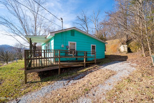 219 Old Siam Road, Elizabethton, TN 37643
