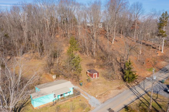 219 Old Siam Road, Elizabethton, TN 37643