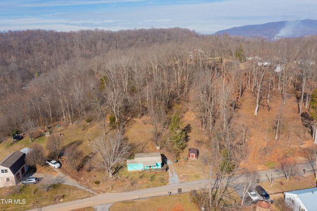 219 Old Siam Road, Elizabethton, TN 37643