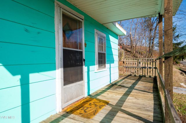 219 Old Siam Road, Elizabethton, TN 37643