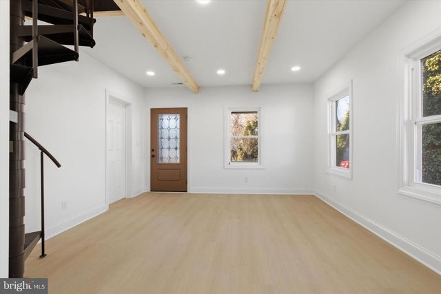 219 DORIS, Brooklyn Park, MD 21225