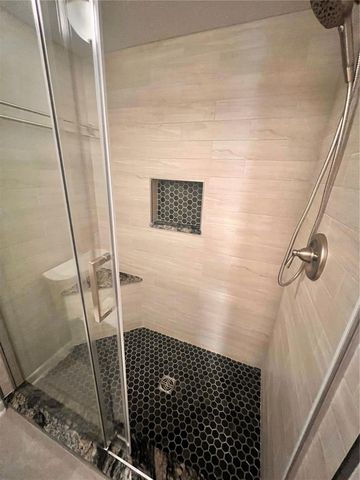 17 ESCONDIDO CIRCLE 239, Altamonte Springs, FL 32701