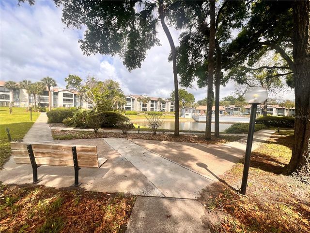 17 ESCONDIDO CIRCLE 239, Altamonte Springs, FL 32701
